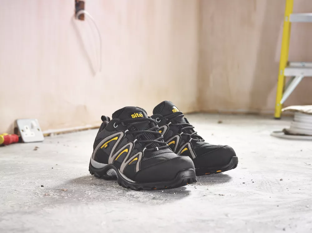 Site Mercury    Safety Trainers Black Size 9 - Screwfix